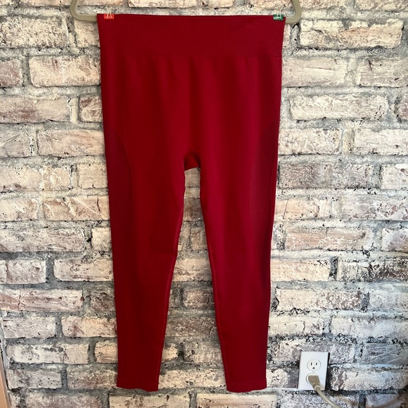 Beneunder Red Activewear Set. Amazing layering for cold weather NWOT unisex - Picture 2 of 16
